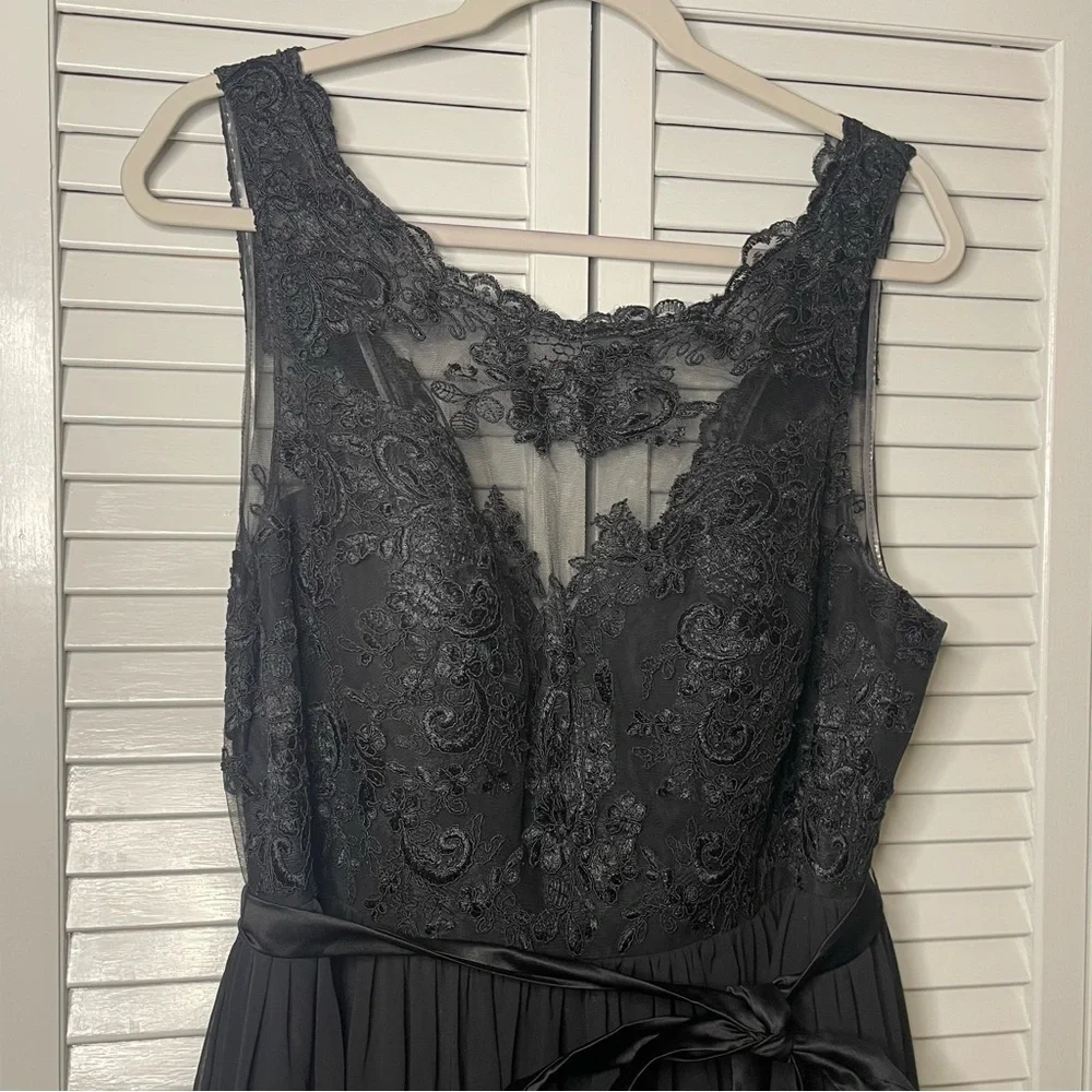 Azazie Elly Gown - Picture 6 of 9
